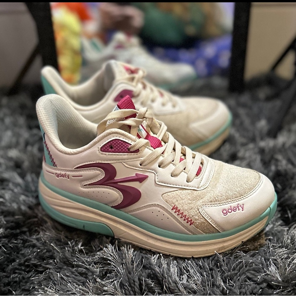 Gravity Defyer Shoes